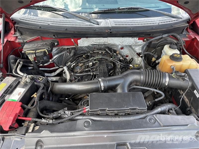 Ford F-150 Lariat 4x4 Crew Cab Pickup Övriga bilar