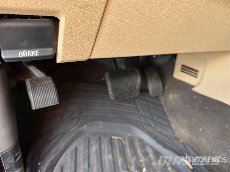 Ford F-150 Lariat 4x4 Crew Cab Pickup Övriga bilar