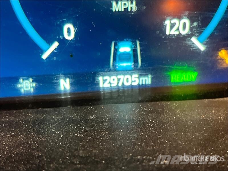 Ford F-150 Platinum 4x4 Crew Cab Pickup Прочие фургоны