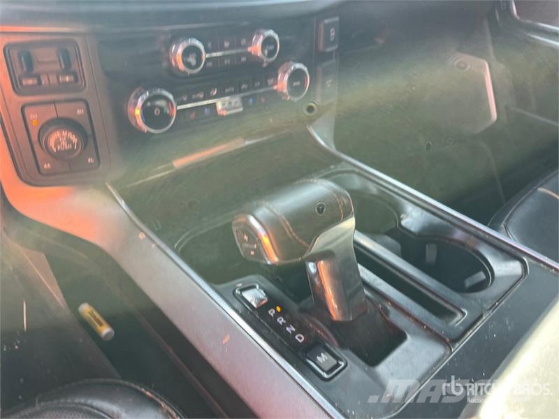 Ford F-150 Platinum 4x4 Crew Cab Pickup Прочие фургоны