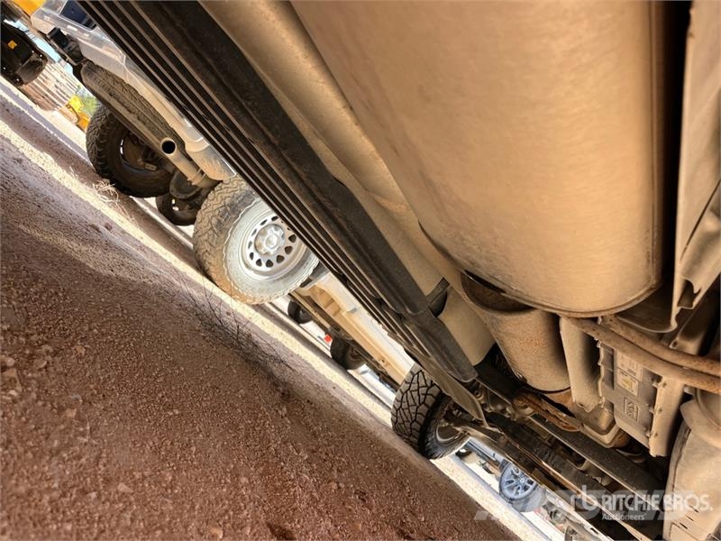 Ford F-150 Platinum 4x4 Crew Cab Pickup Прочие фургоны