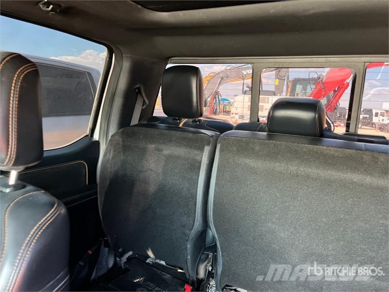 Ford F-150 Platinum 4x4 Crew Cab Pickup Прочие фургоны