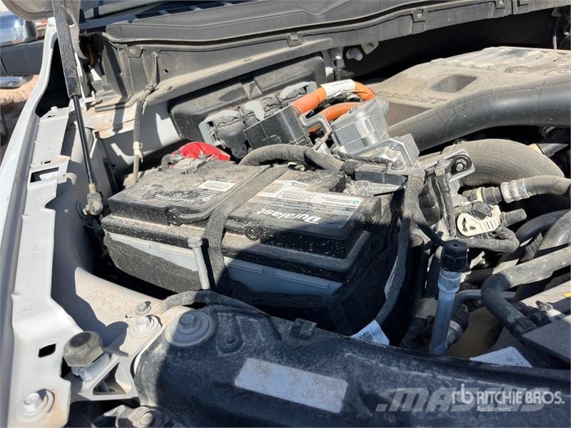 Ford F-150 Platinum 4x4 Crew Cab Pickup Прочие фургоны