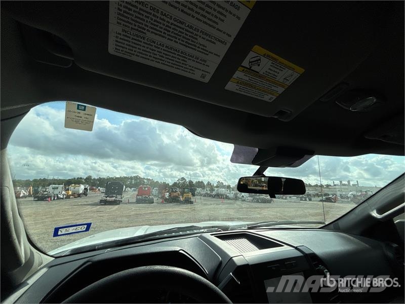 Ford F-150 STX 4x4 Crew Cab Pickup Muu