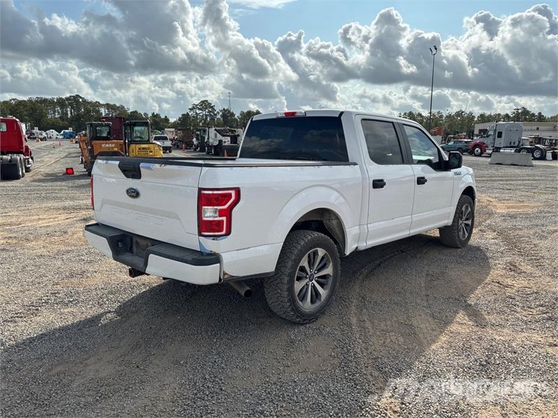 Ford F-150 STX 4x4 Crew Cab Pickup Muu