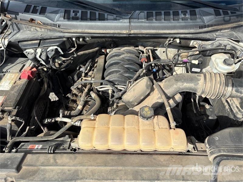 Ford F-150 STX 4x4 Crew Cab Pickup Muu