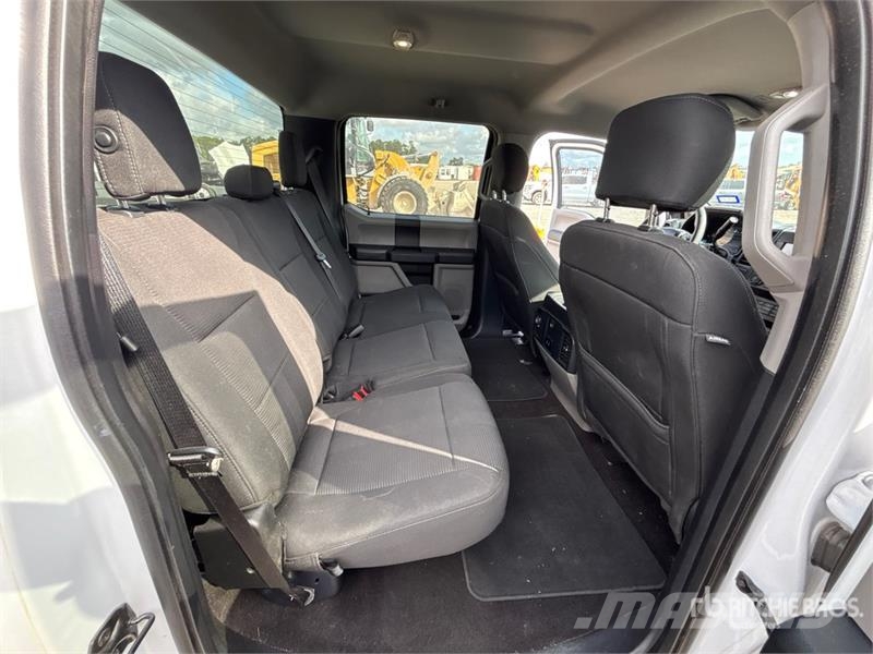 Ford F-150 STX 4x4 Crew Cab Pickup Muu