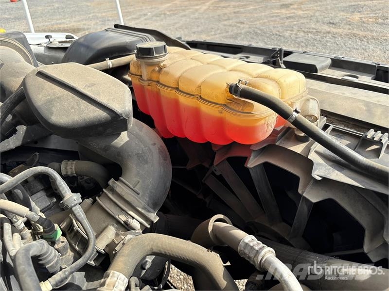 Ford F-150 STX 4x4 Crew Cab Pickup Muu