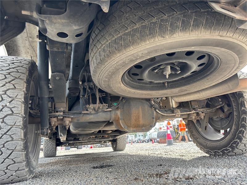 Ford F-150 STX 4x4 Crew Cab Pickup Muu