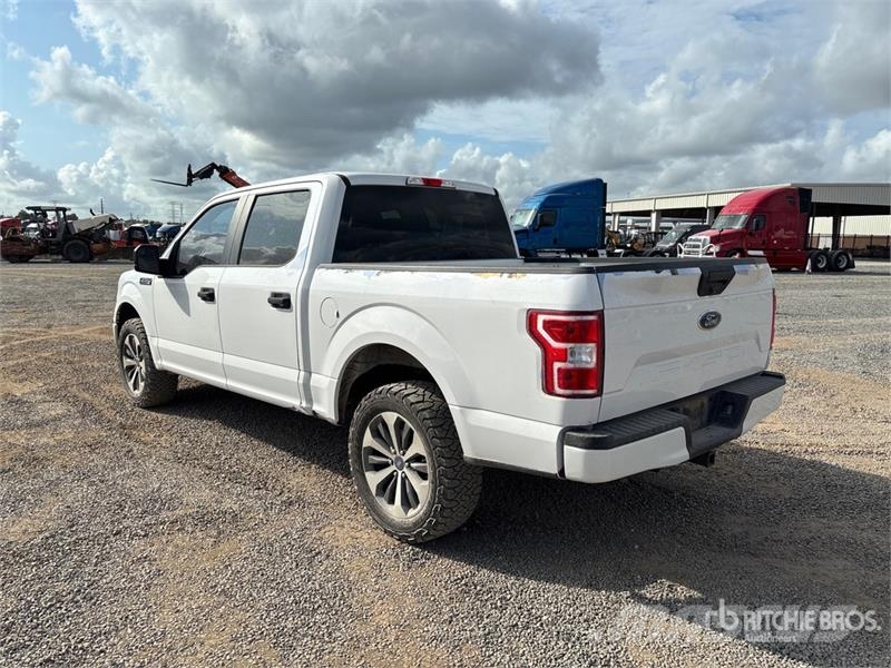 Ford F-150 STX 4x4 Crew Cab Pickup Muu