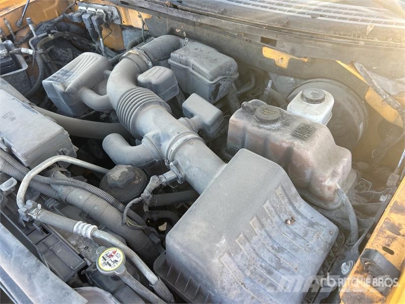 Ford F-150 XL 4x2 Crew Cab Pickup Ostalo