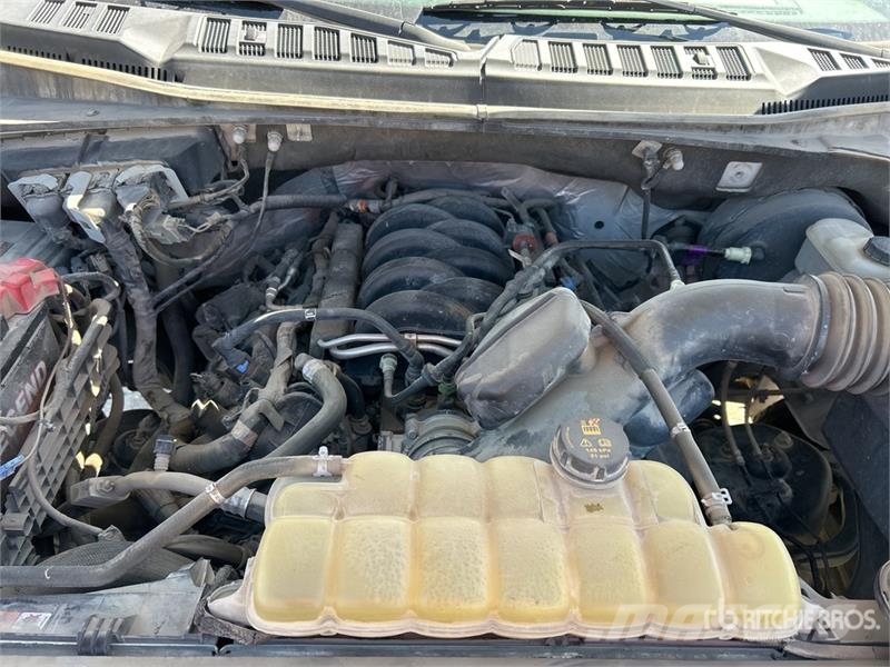 Ford F-150 XL 4x2 Crew Cab Pickup Other