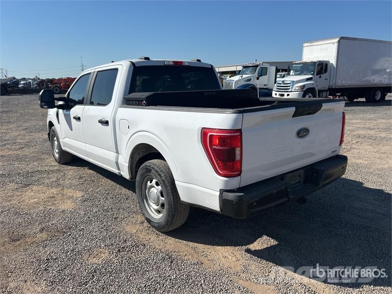 Ford F-150 XL 4x2 Crew Cab Pickup Ostalo