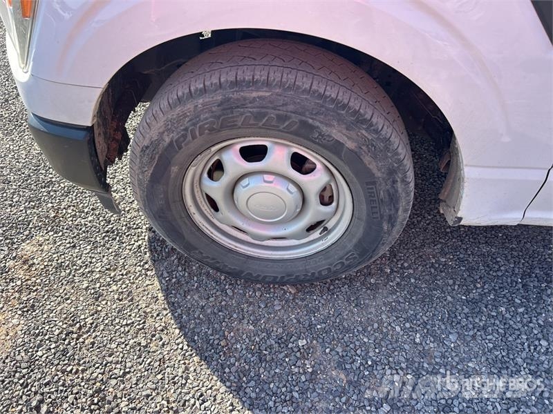 Ford F-150 XL 4x2 Crew Cab Pickup Ostalo