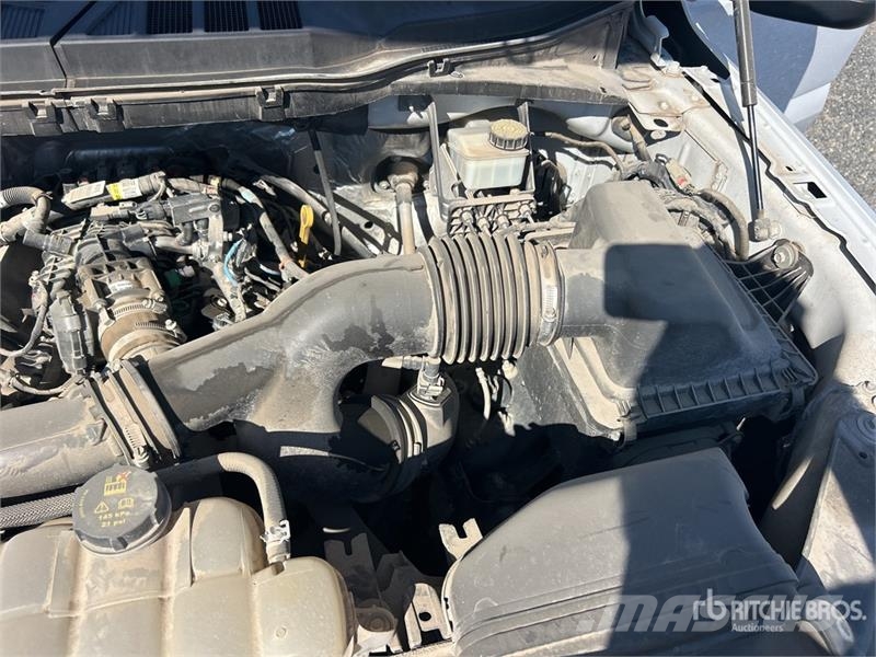 Ford F-150 XL 4x2 Crew Cab Pickup Ostalo