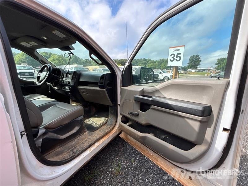 Ford F-150 XL 4x2 Crew Cab Pickup Other