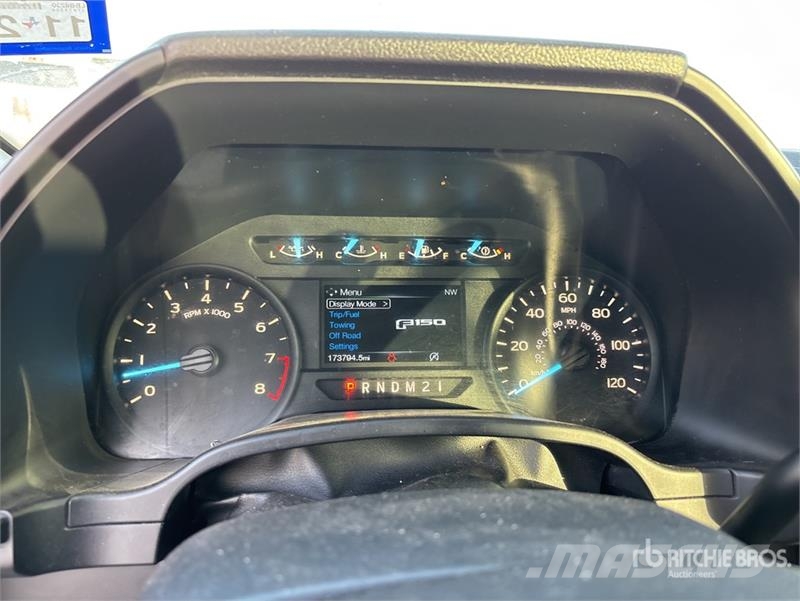 Ford F-150 XL 4x2 Crew Cab Pickup Інше