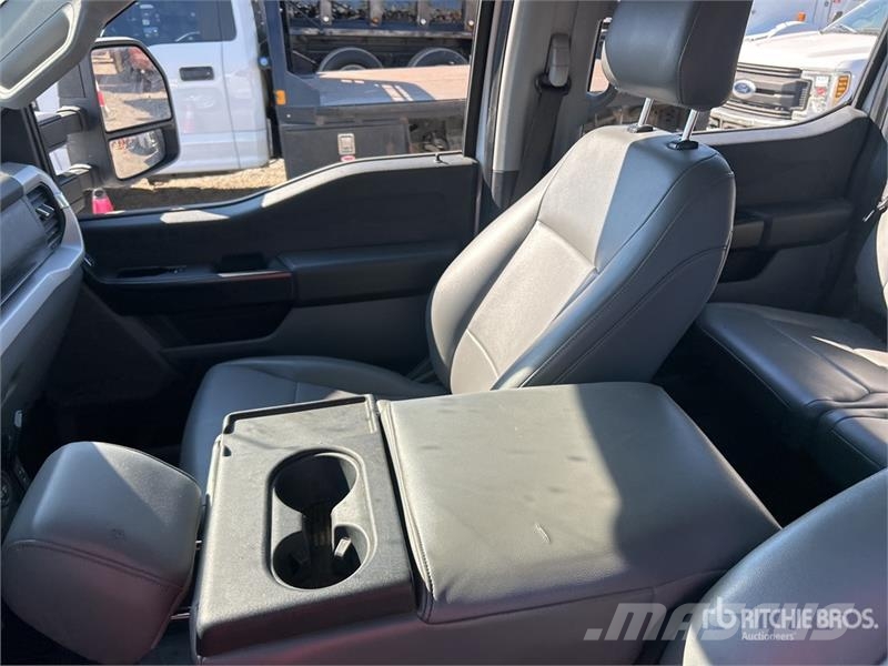 Ford F-150 XL 4x2 Crew Cab Pickup Ostalo