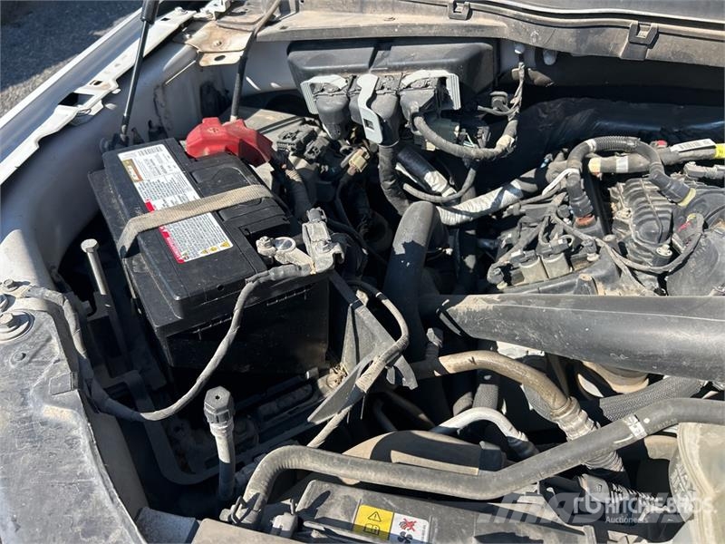 Ford F-150 XL 4x2 Crew Cab Pickup Ostalo