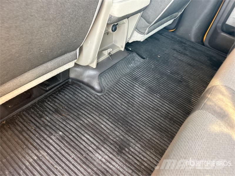 Ford F-150 XL 4x2 Crew Cab Pickup Ostalo