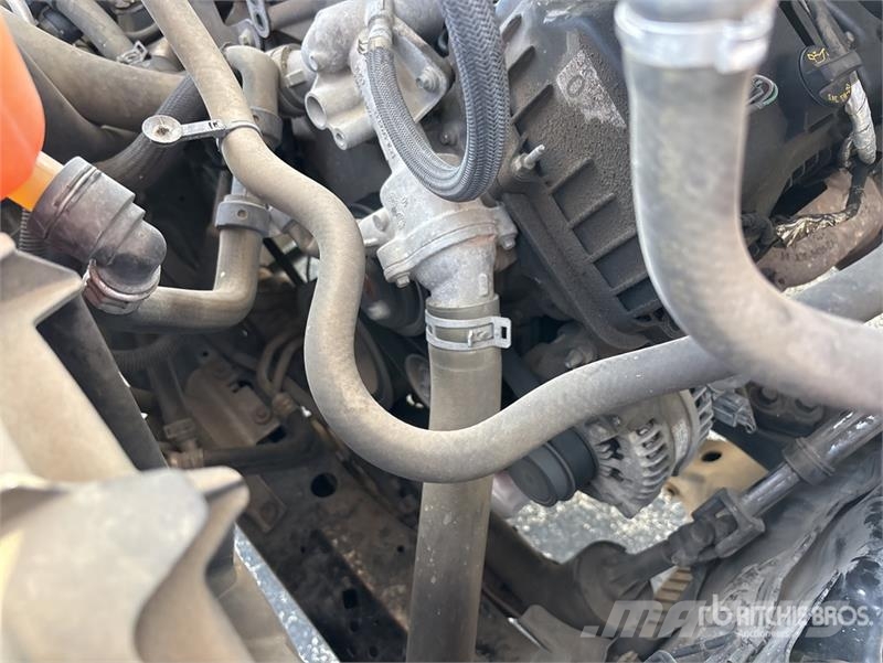 Ford F-150 XL 4x2 Crew Cab Pickup Furgoni altro