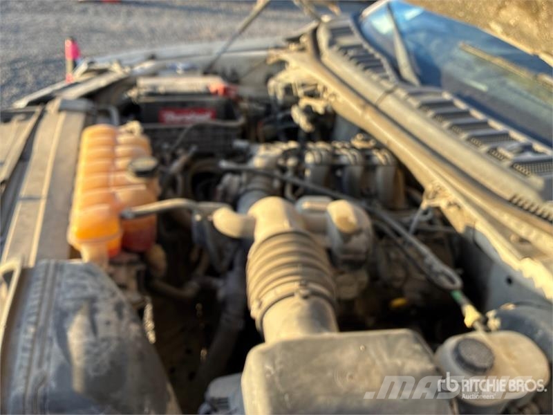 Ford F-150 XL 4x2 Crew Cab Pickup Muut autot