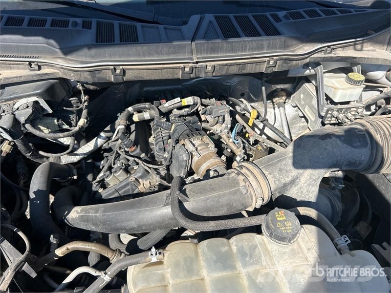Ford F-150 XL 4x2 Crew Cab Pickup Ostalo