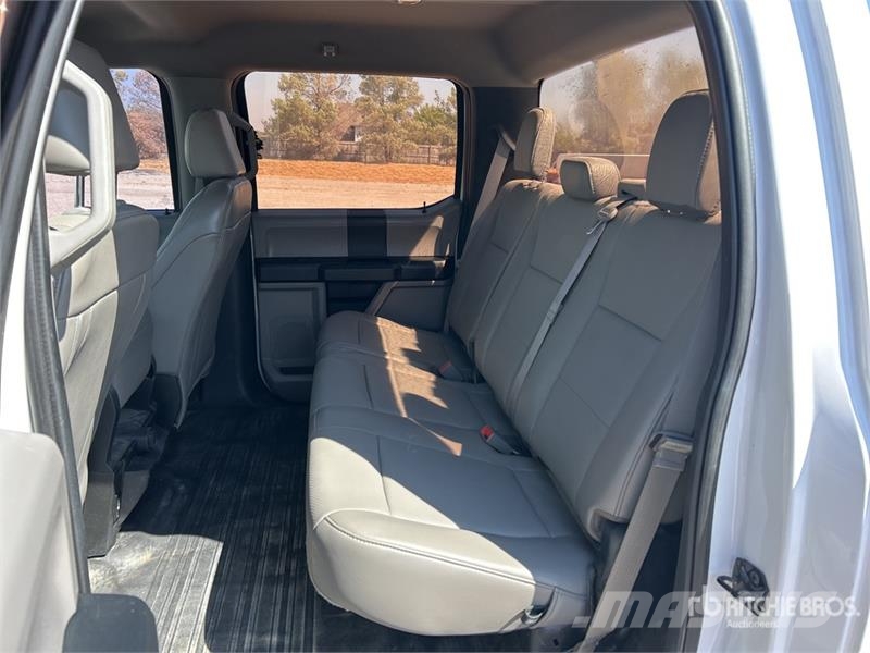 Ford F-150 XL 4x2 Crew Cab Pickup Other
