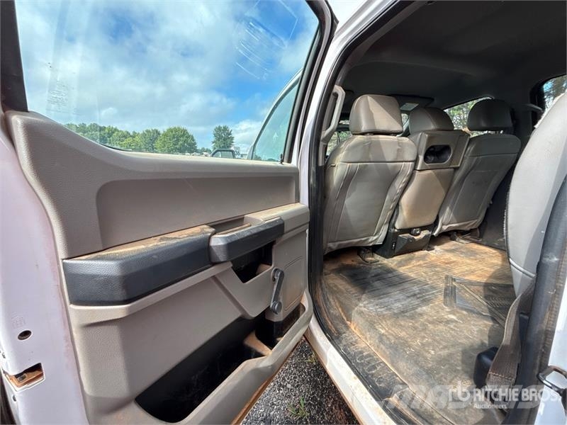 Ford F-150 XL 4x2 Crew Cab Pickup Other