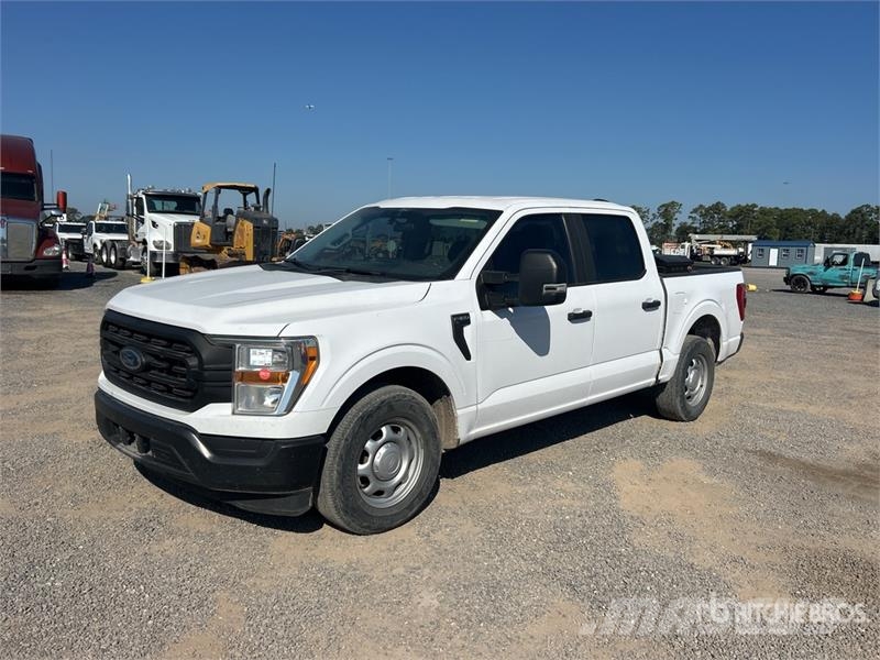 Ford F-150 XL 4x2 Crew Cab Pickup Ostalo