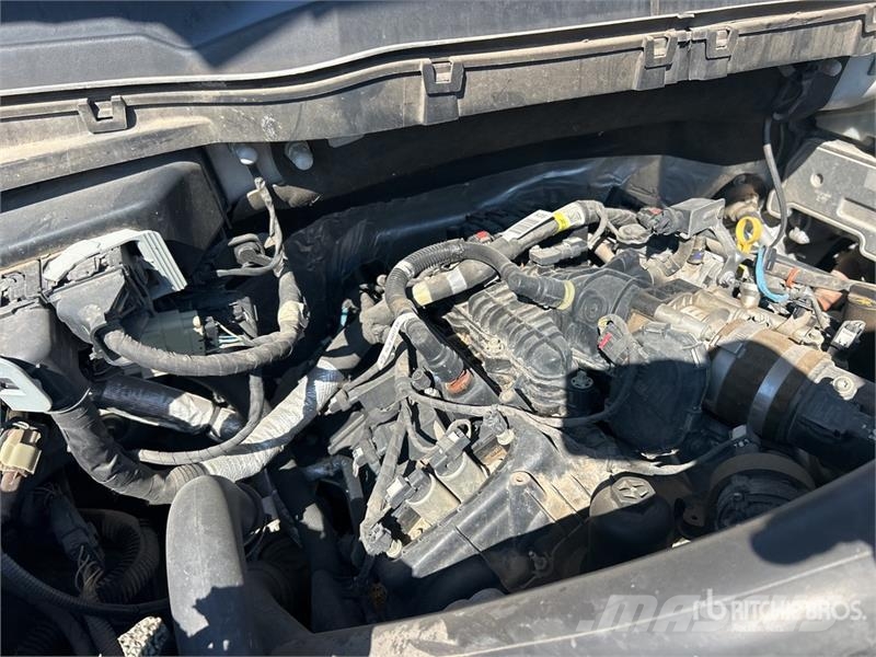 Ford F-150 XL 4x2 Crew Cab Pickup Ostalo