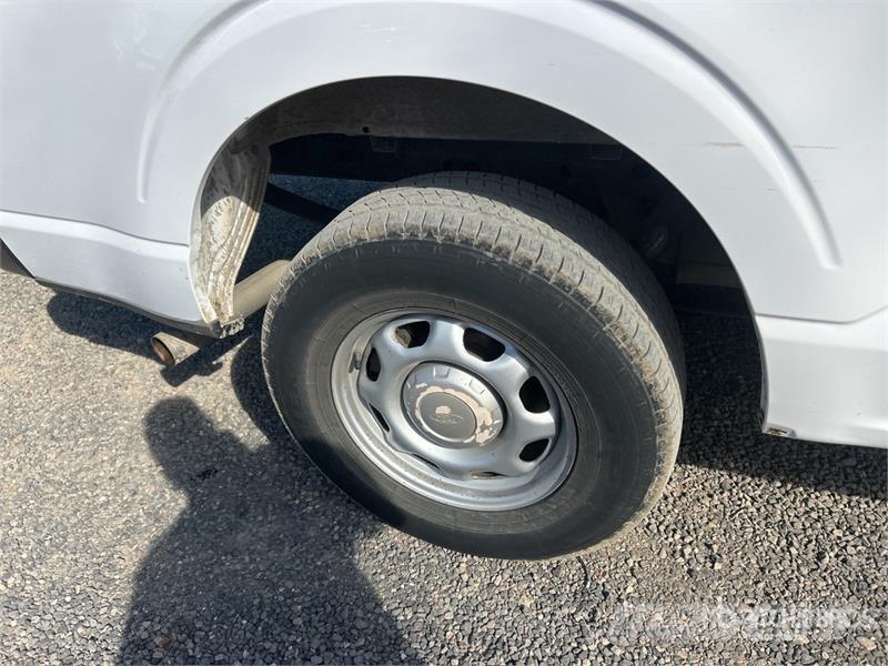 Ford F-150 XL 4x2 Crew Cab Pickup Ostalo