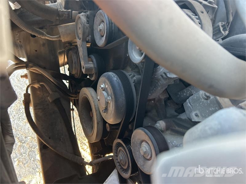 Ford F-150 XL 4x2 Crew Cab Pickup Ostalo