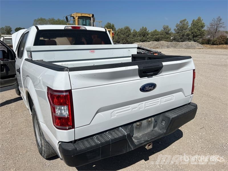 Ford F-150 XL 4x2 Crew Cab Pickup Other