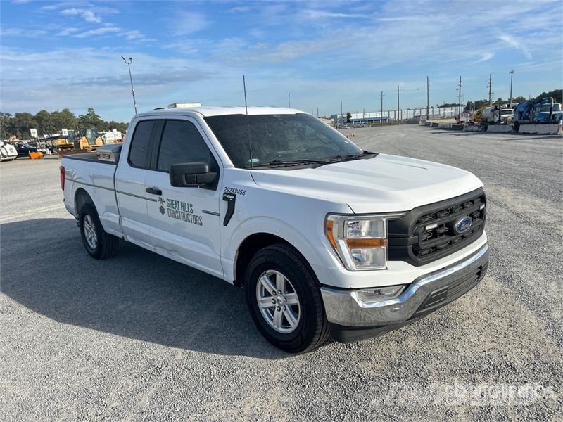 Ford F-150 XL 4x2 Extended Cab Pickup Andre varebiler