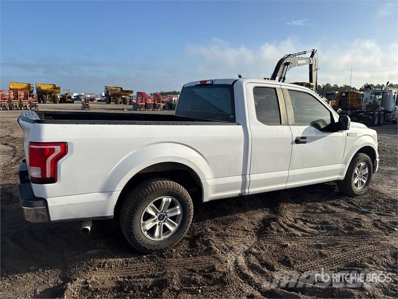 Ford F-150 XL 4x2 Extended Cab Pickup Прочие фургоны