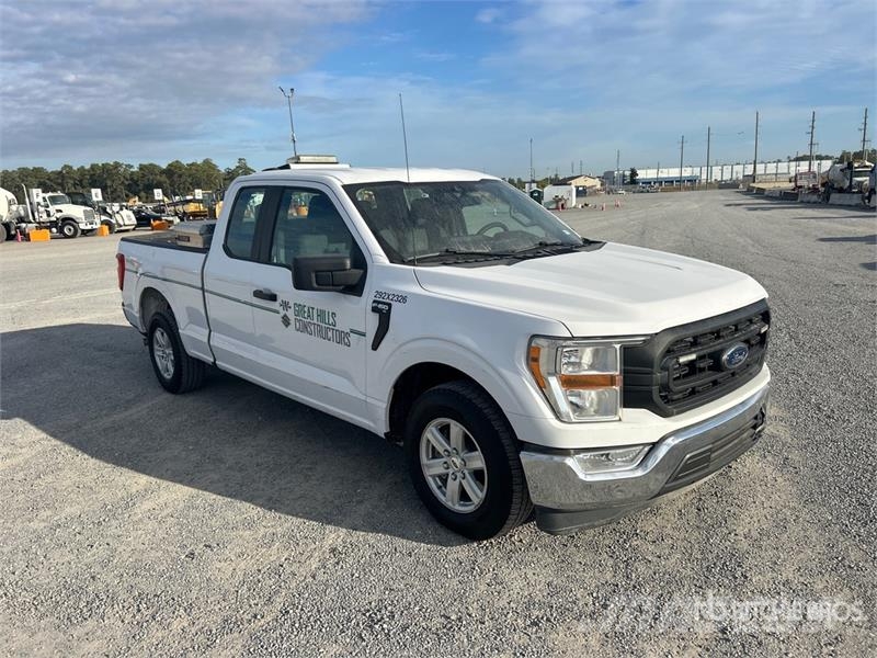 Ford F-150 XL 4x2 Extended Cab Pickup Andre varebiler