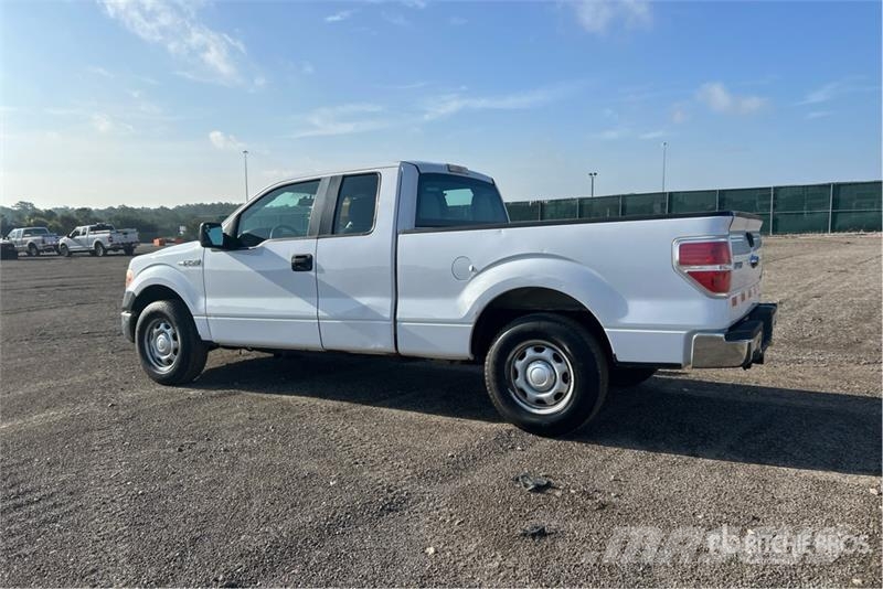 Ford F-150 XL 4x2 Extended Cab Pickup Anders