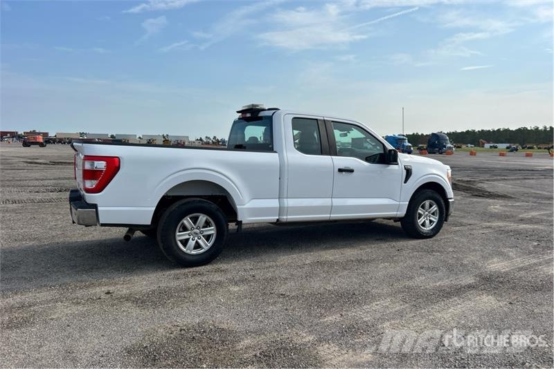 Ford F-150 XL 4x2 Extended Cab Pickup Furgoni altro