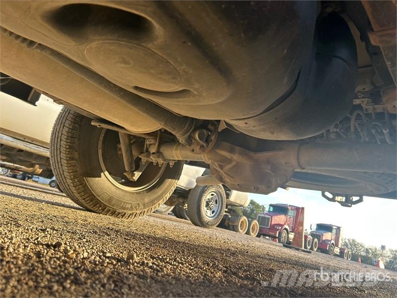 Ford F-150 XL 4x2 Extended Cab Pickup Други