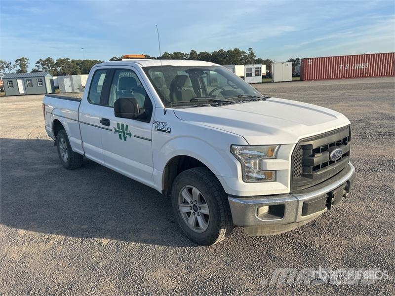 Ford F-150 XL 4x2 Extended Cab Pickup Muu