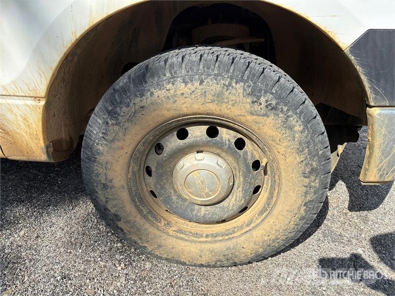 Ford F-150 XL 4x2 Extended Cab Pickup Ostalo