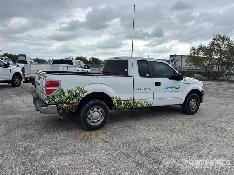 Ford F-150 XL 4x2 Extended Cab Pickup Egyéb
