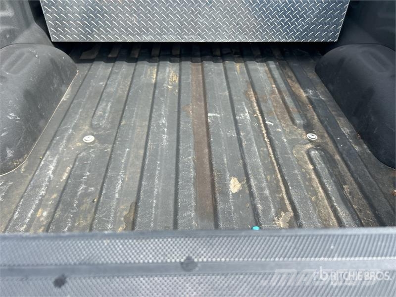 Ford F-150 XL 4x2 Extended Cab Pickup 其他