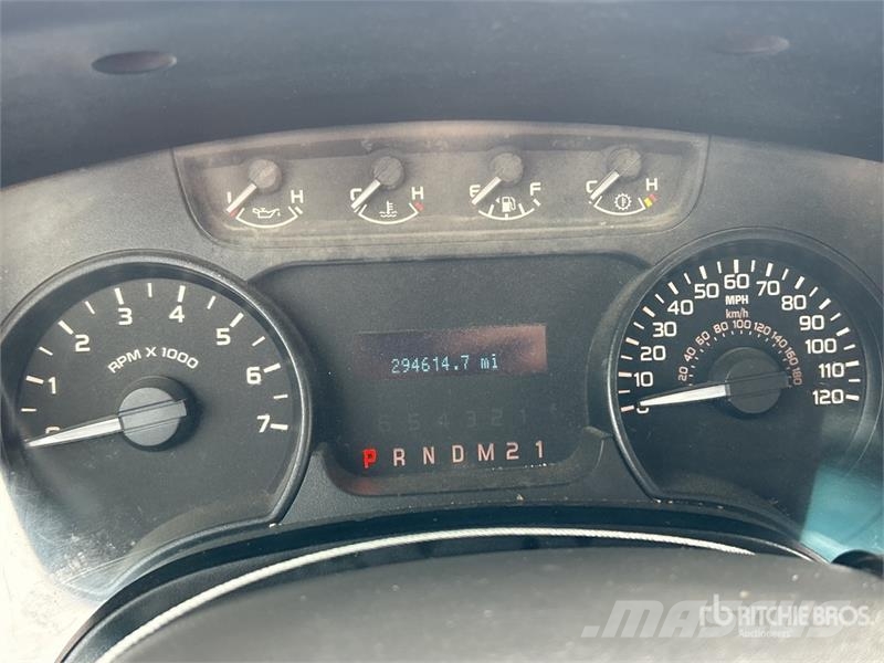 Ford F-150 XL 4x2 Extended Cab Pickup Ostalo