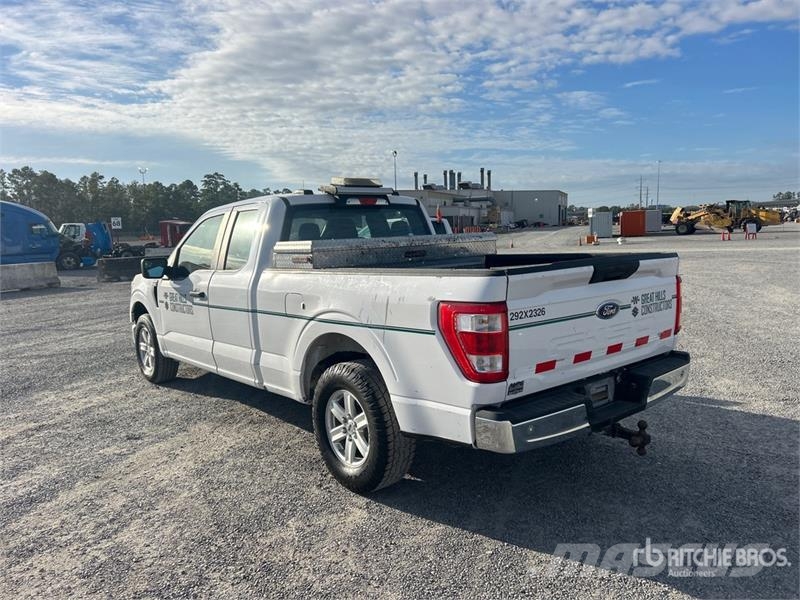 Ford F-150 XL 4x2 Extended Cab Pickup Andre varebiler