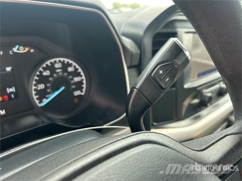 Ford F-150 XL 4x2 Extended Cab Pickup 其他