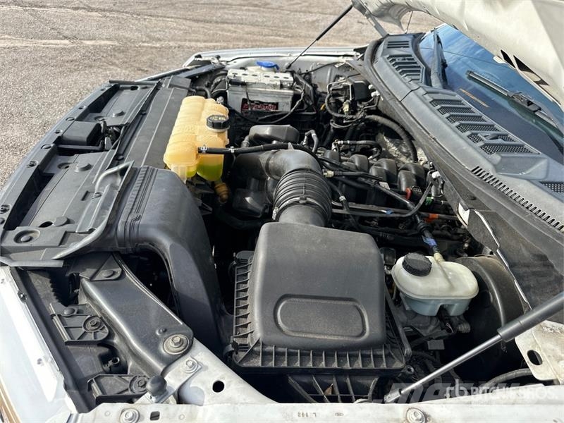 Ford F-150 XL 4x2 Extended Cab Pickup Egyéb