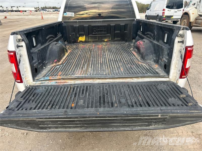 Ford F-150 XL 4x2 Extended Cab Pickup Muu