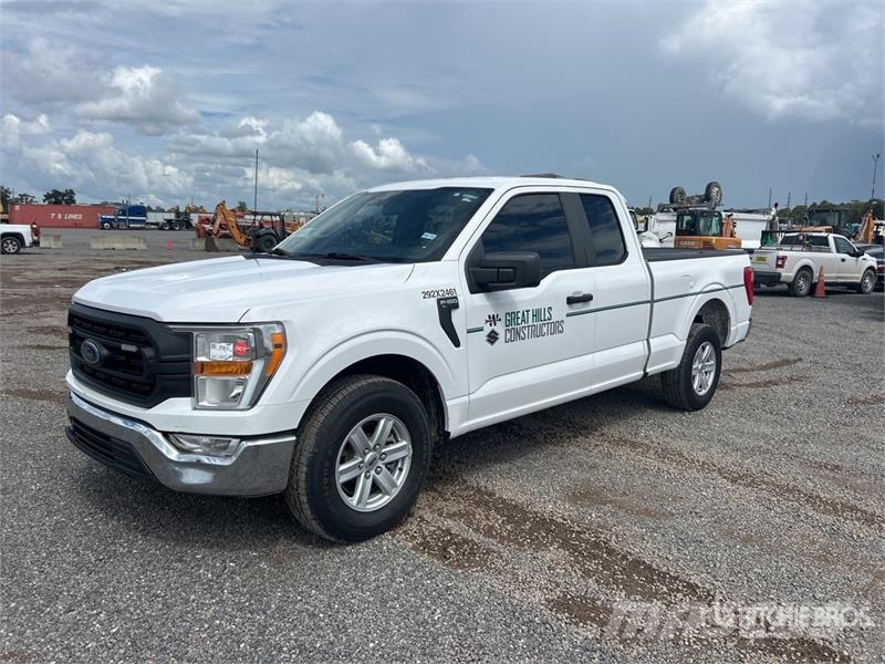 Ford F-150 XL 4x2 Extended Cab Pickup Autre fourgon / utilitaire